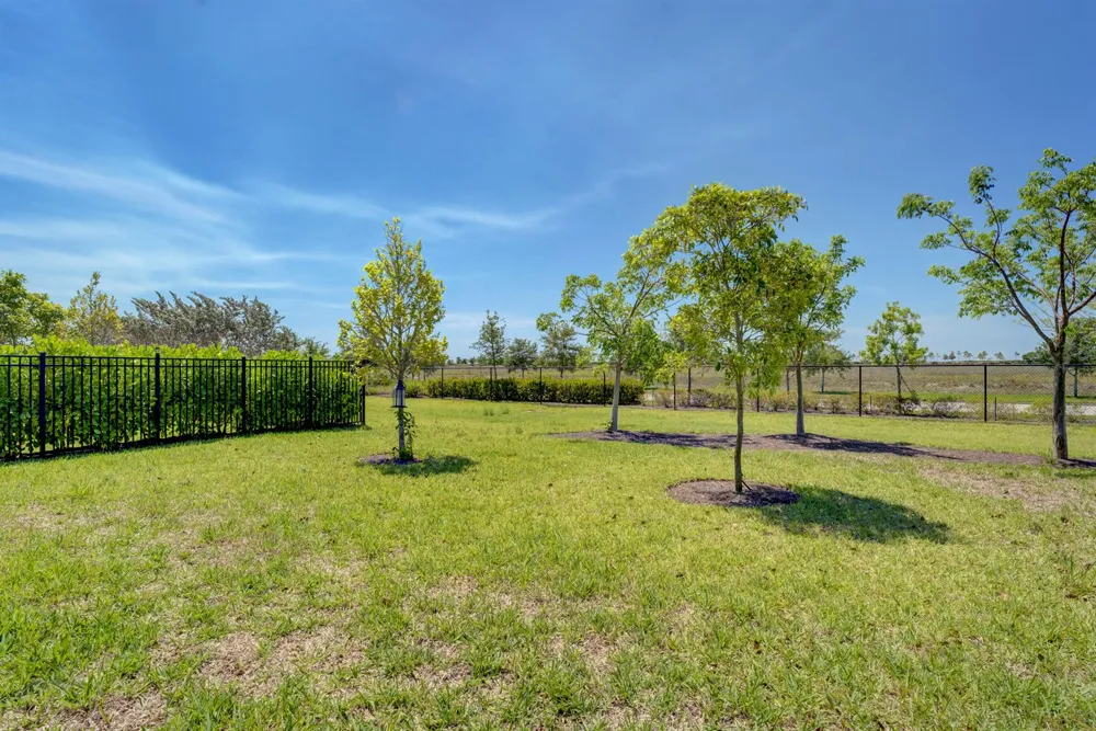 19708 Weathervane Way Loxahatchee, FL 33470