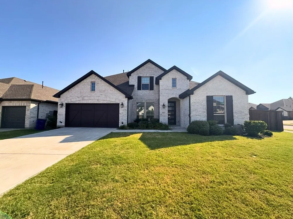 501 Upper Falls Lane Mansfield, TX 76063