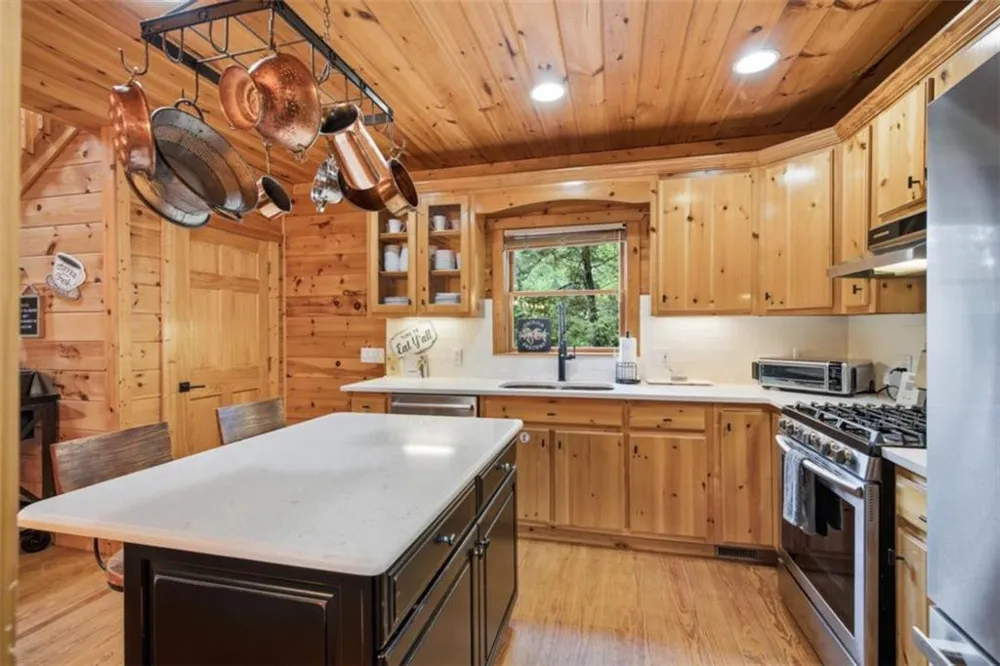 464 Whispering Pine Lane Cherry Log, GA 30522