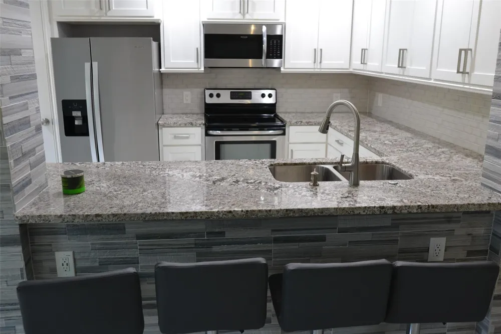 2379 Briarwest Boulevard #25 Houston, TX 77077