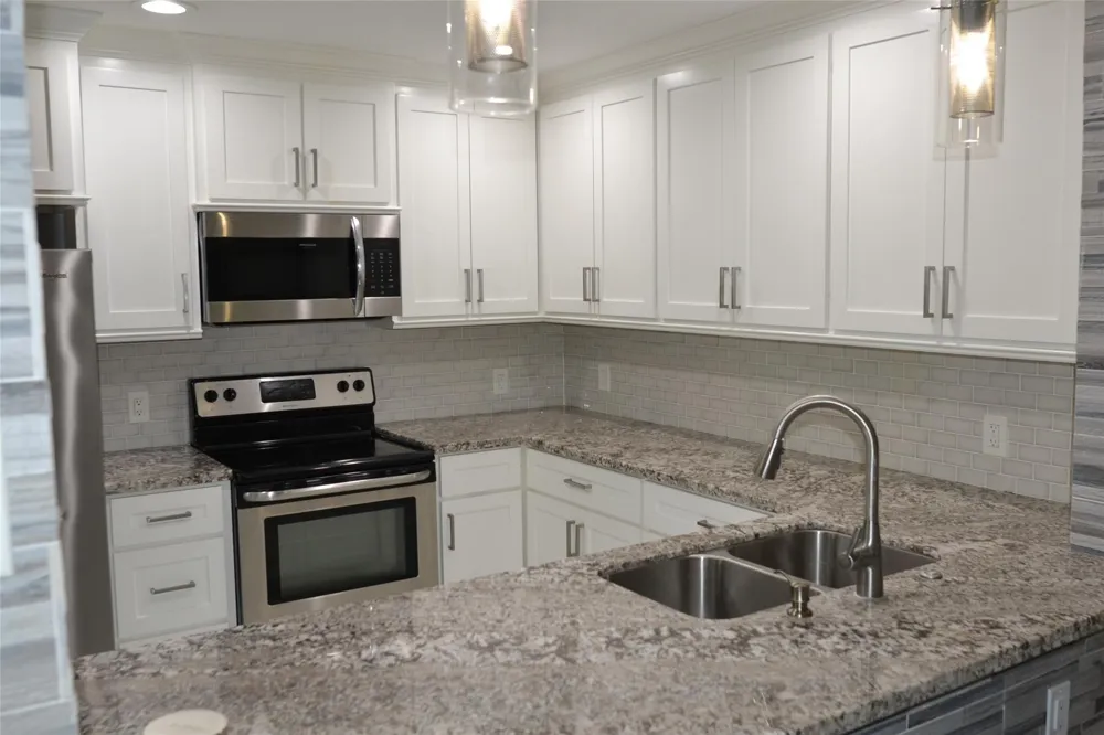 2379 Briarwest Boulevard #25 Houston, TX 77077
