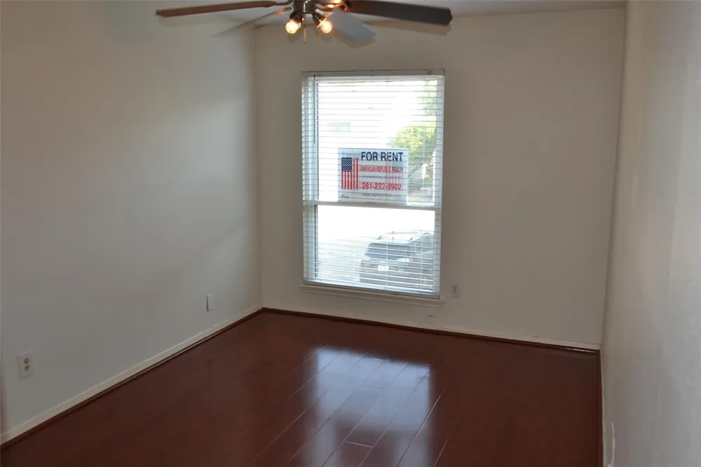 2379 Briarwest Boulevard #25 Houston, TX 77077