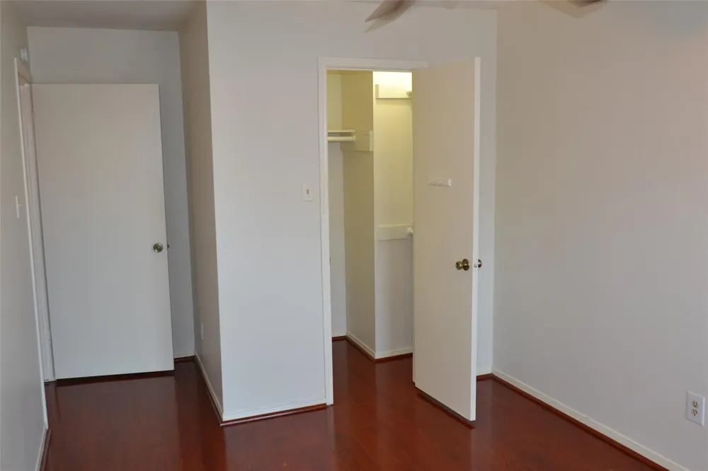 2379 Briarwest Boulevard #25 Houston, TX 77077