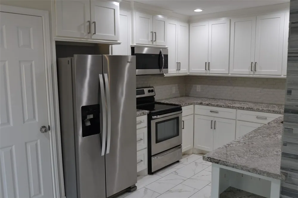 2379 Briarwest Boulevard #25 Houston, TX 77077
