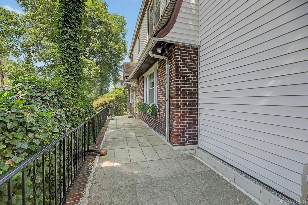 75 Sycamore Avenue Mount Vernon, NY 10553