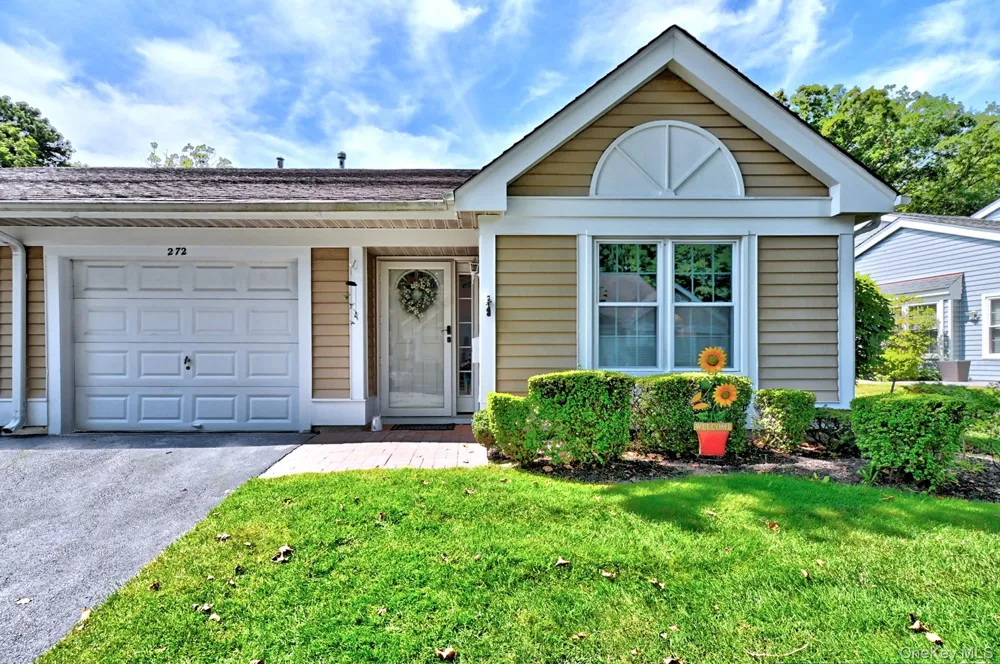 272 Glen Drive Ridge, NY 11961