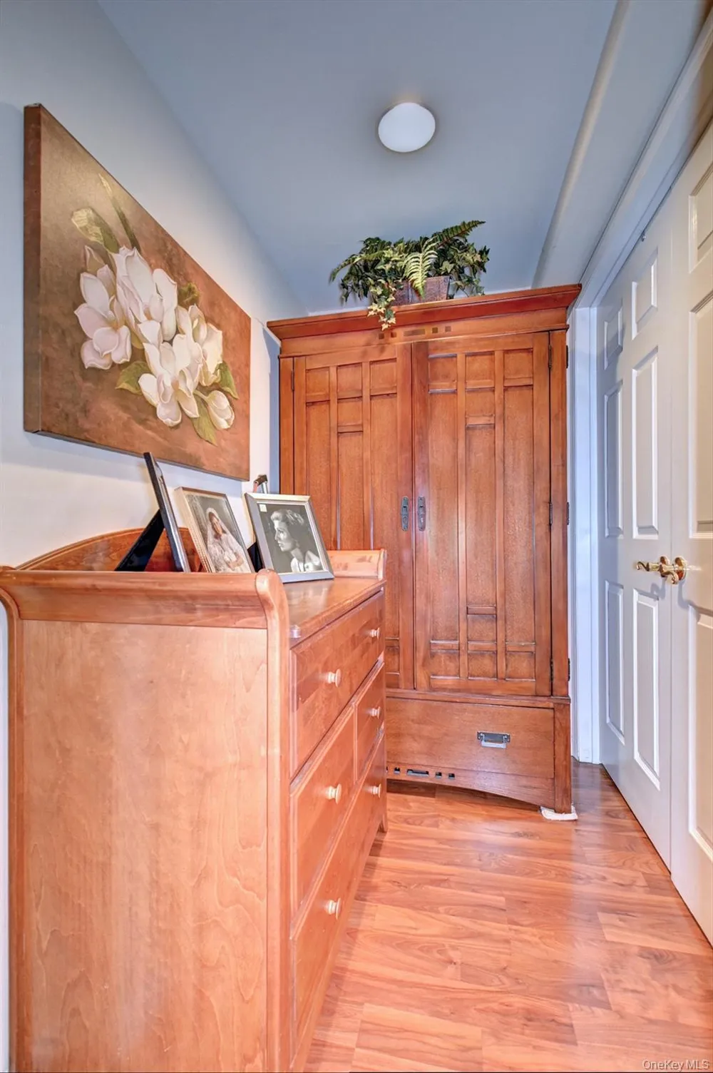 272 Glen Drive Ridge, NY 11961