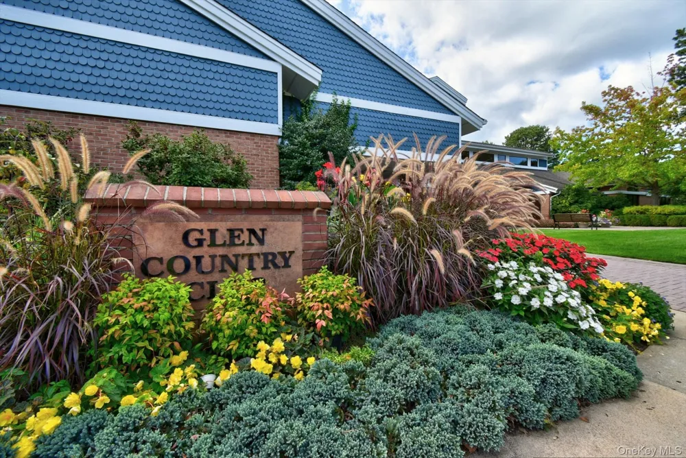 272 Glen Drive Ridge, NY 11961