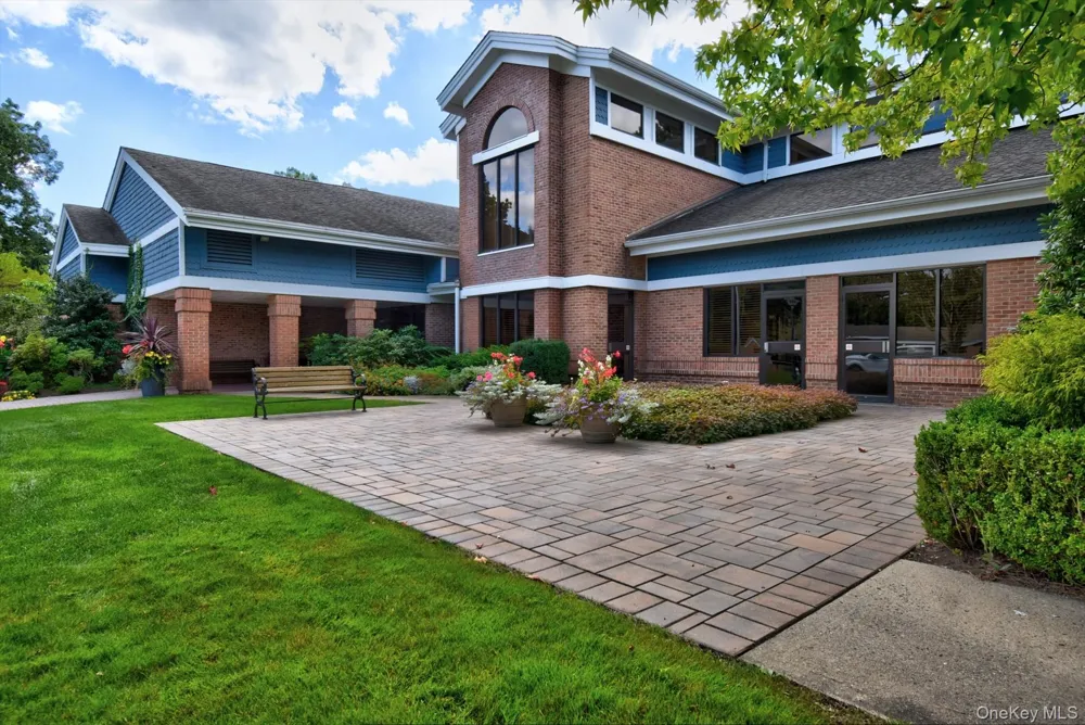 272 Glen Drive Ridge, NY 11961