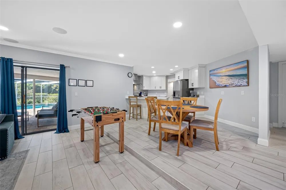 1862 DEL ROBLES DRIVE Clearwater, FL 33764