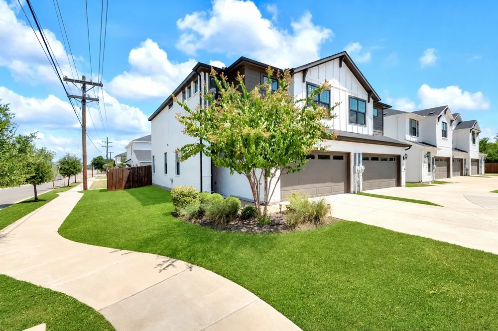 1109 Rusk Way Lewisville, TX 75077