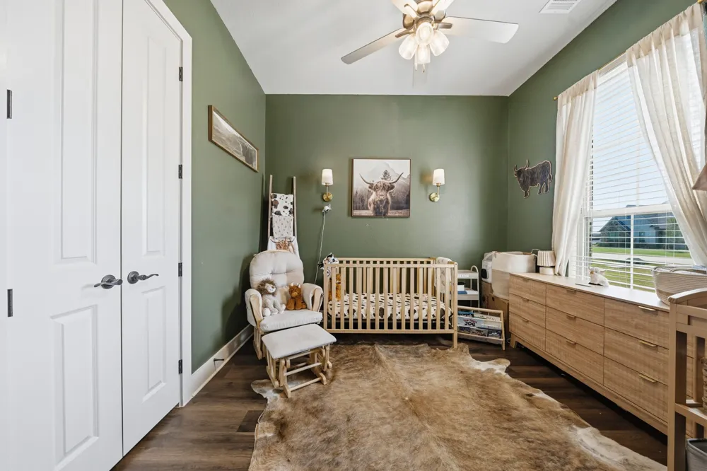 6450 Eyrie Bend Waxahachie, TX 75167