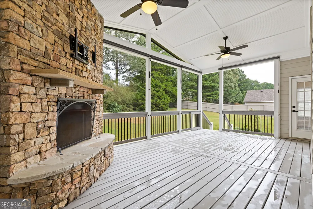 2310 Pinehaven CT Grayson, GA 30017