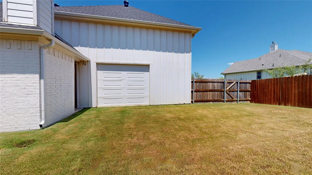 1233 Green Elm Road Graford, TX 76449