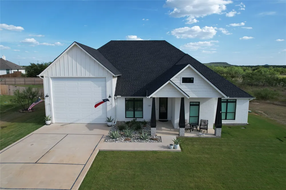 1233 Green Elm Road Graford, TX 76449