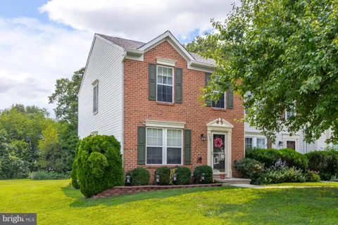713 QUEST COURT