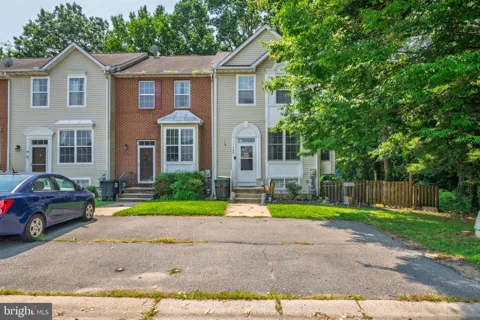 144 GLADSTONE WAY