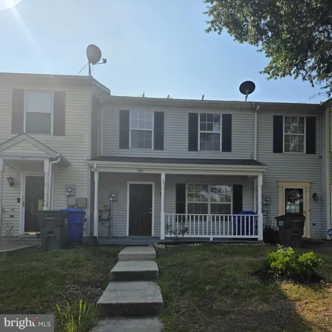 404 TREFOIL PLACE