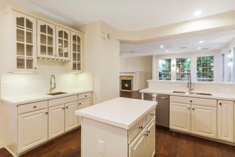 76 Piper Trace