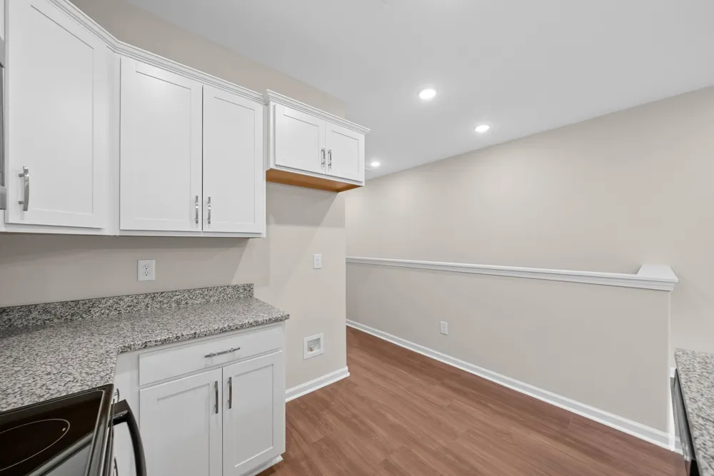 329 Cedar Crt #E Clarksville, TN 37040