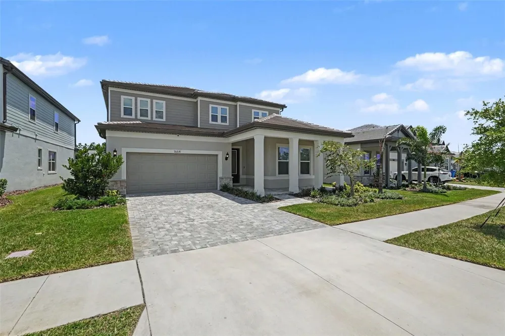 1664 FALLON PASS Zephyrhills, FL 33541