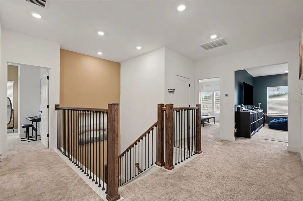 1664 FALLON PASS Zephyrhills, FL 33541