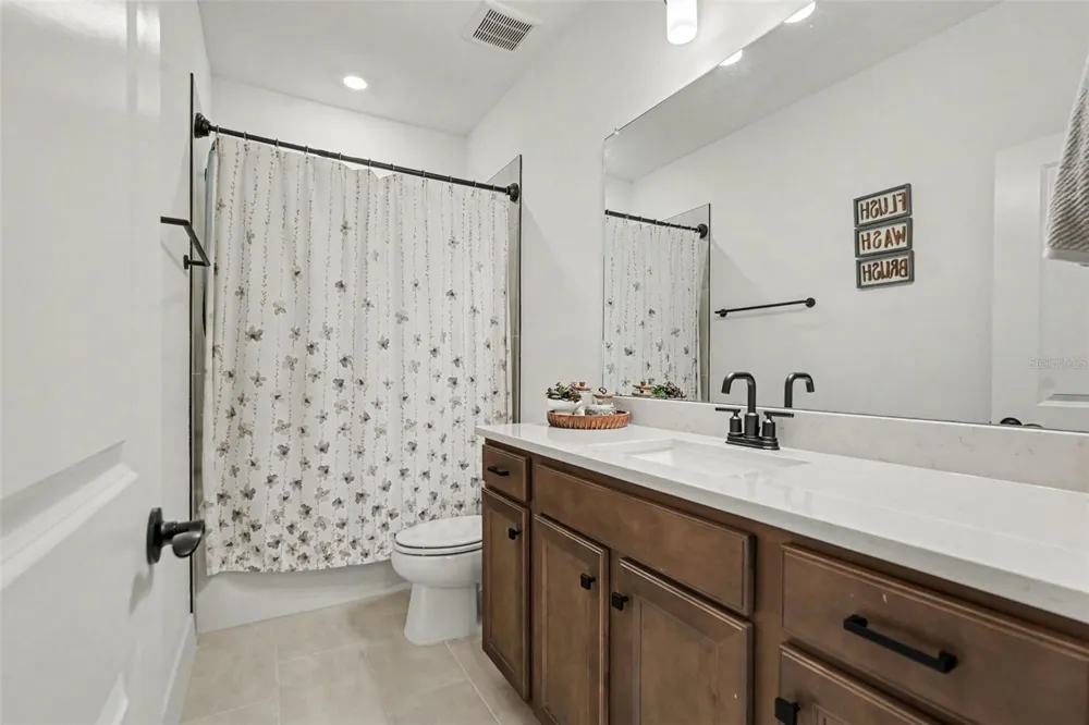 1664 FALLON PASS Zephyrhills, FL 33541