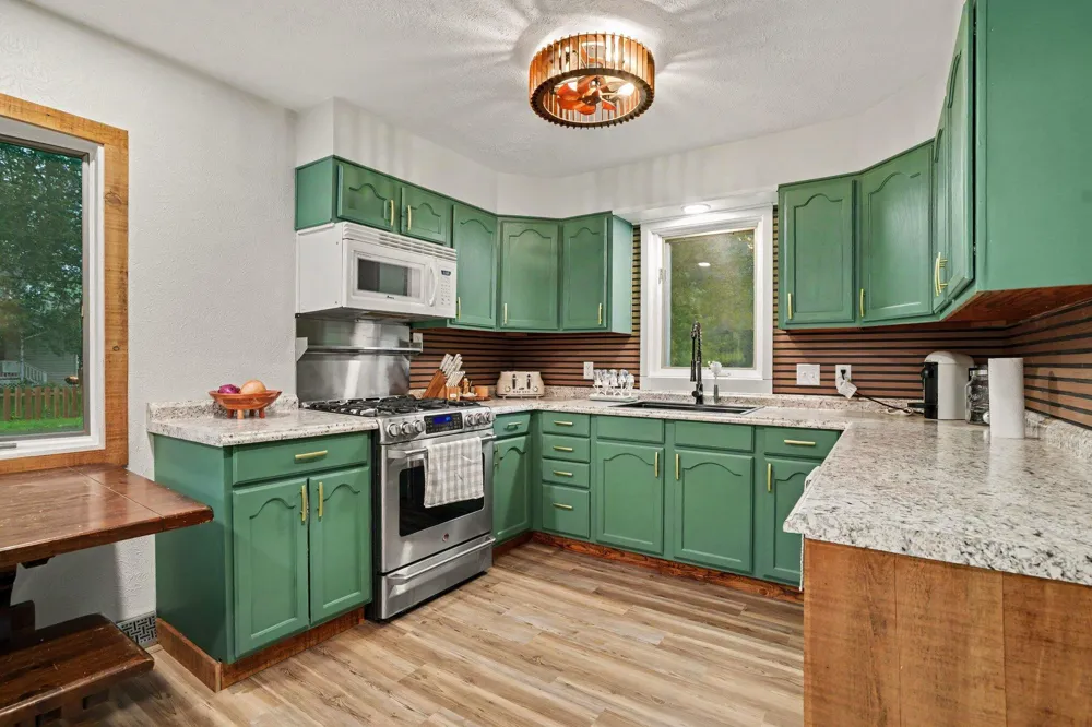 24350 Oak Street Edwardsburg, MI 49112