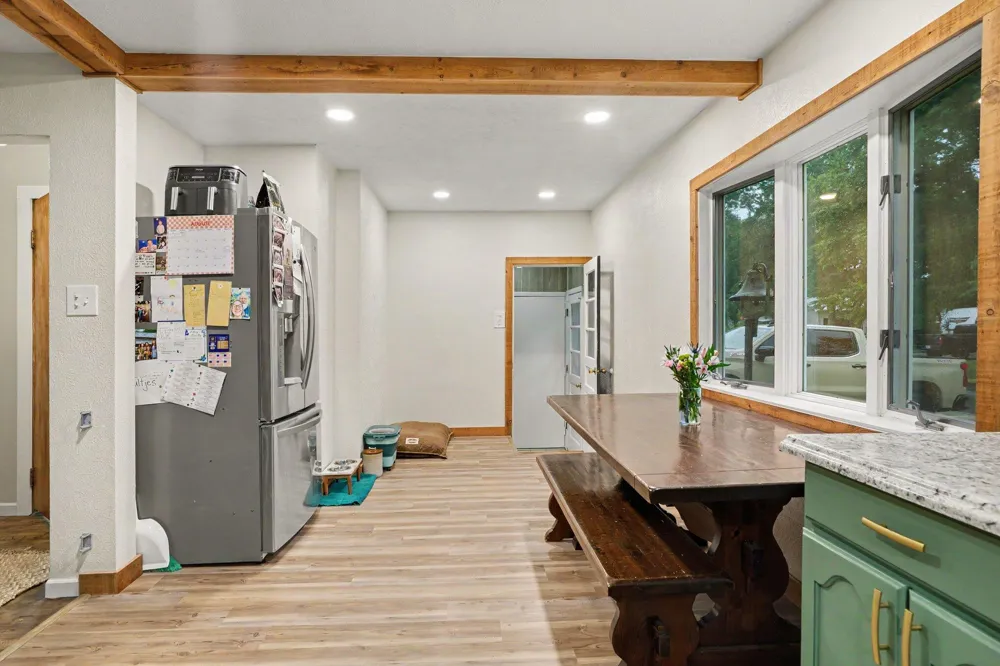 24350 Oak Street Edwardsburg, MI 49112