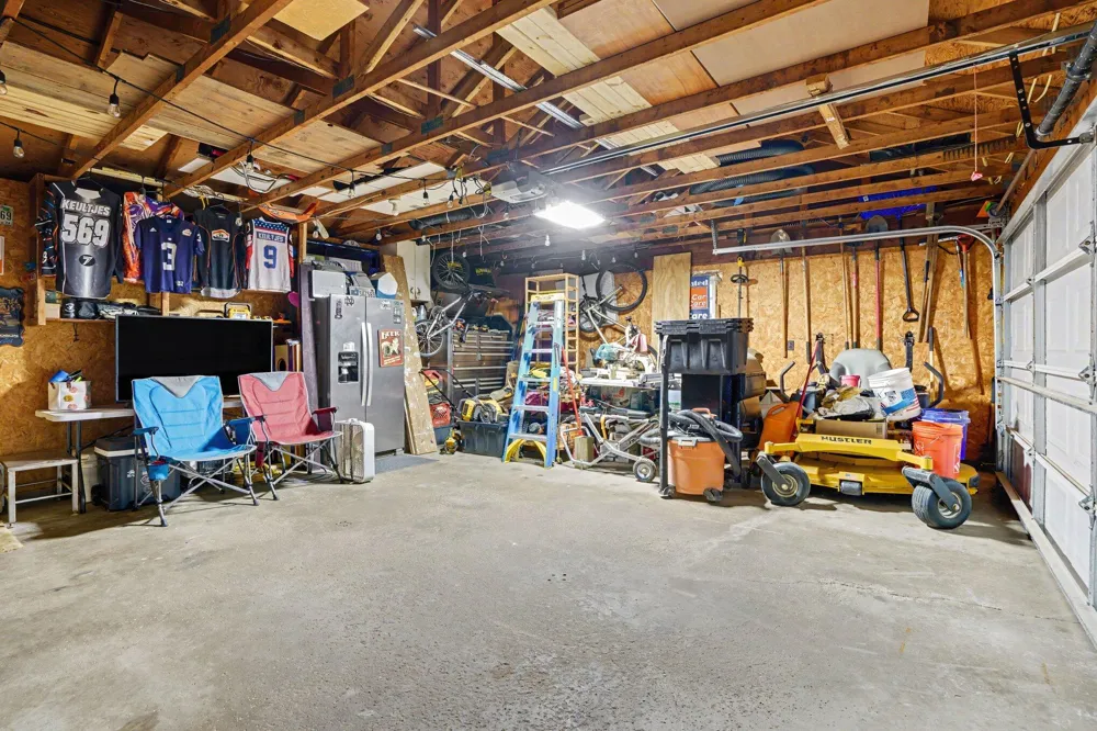 24350 Oak Street Edwardsburg, MI 49112