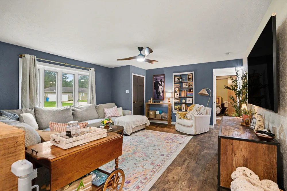 24350 Oak Street Edwardsburg, MI 49112