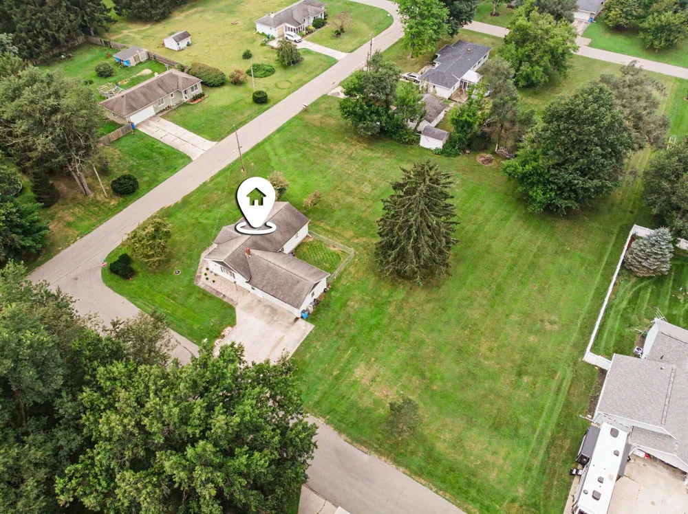 24350 Oak Street Edwardsburg, MI 49112