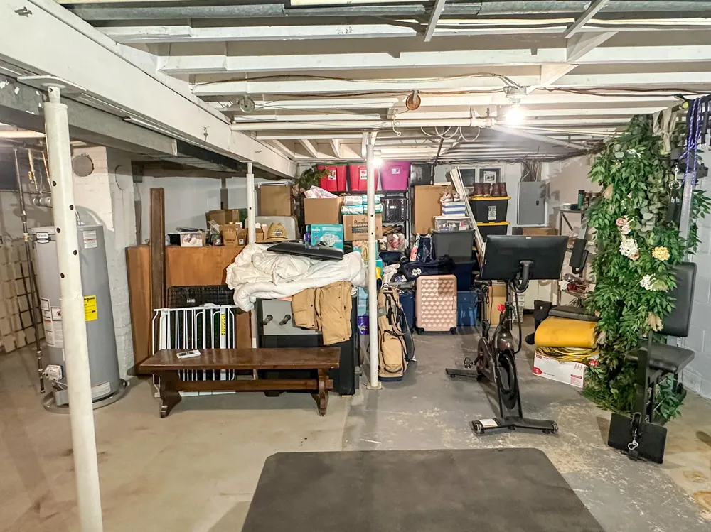 24350 Oak Street Edwardsburg, MI 49112