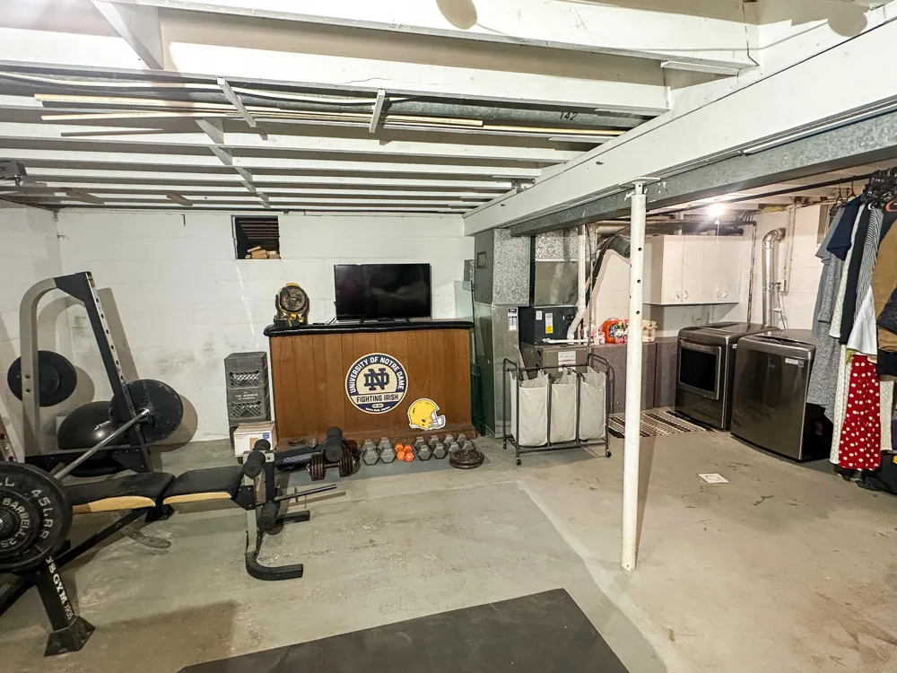 24350 Oak Street Edwardsburg, MI 49112