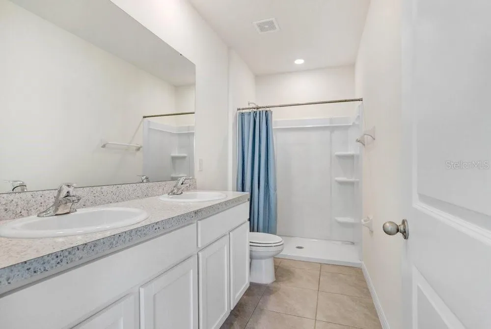 366 MANGROVE SHADE CIRCLE Apollo Beach, FL 33572