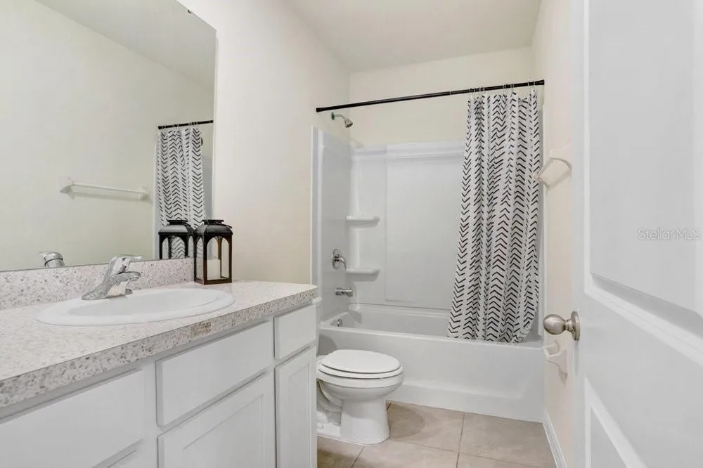 366 MANGROVE SHADE CIRCLE Apollo Beach, FL 33572