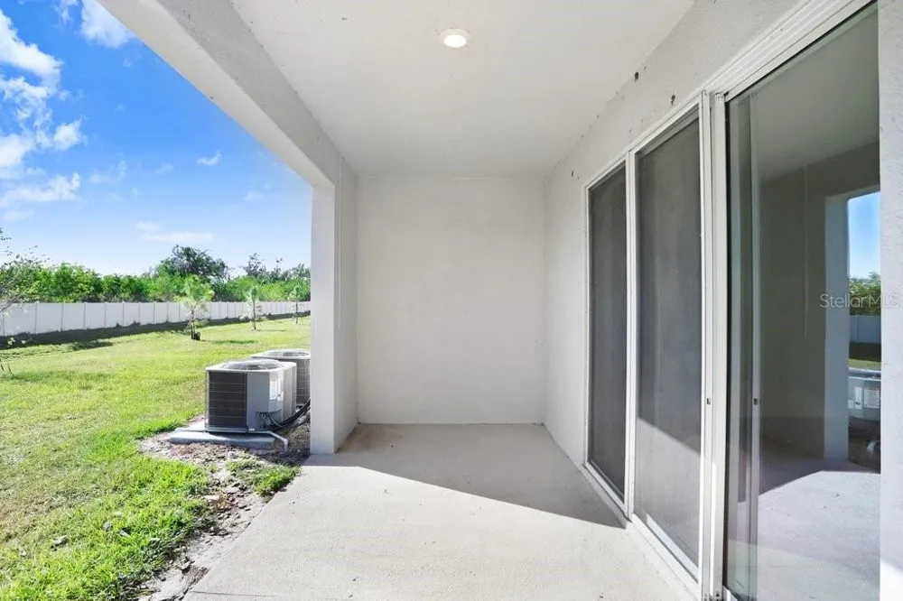 366 MANGROVE SHADE CIRCLE Apollo Beach, FL 33572