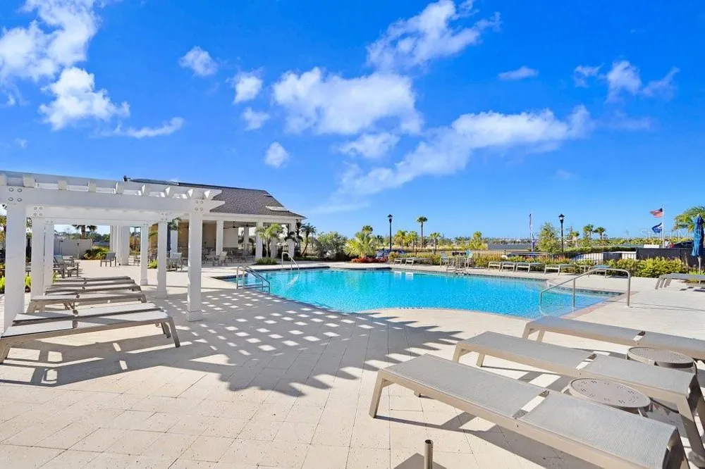 366 MANGROVE SHADE CIRCLE Apollo Beach, FL 33572