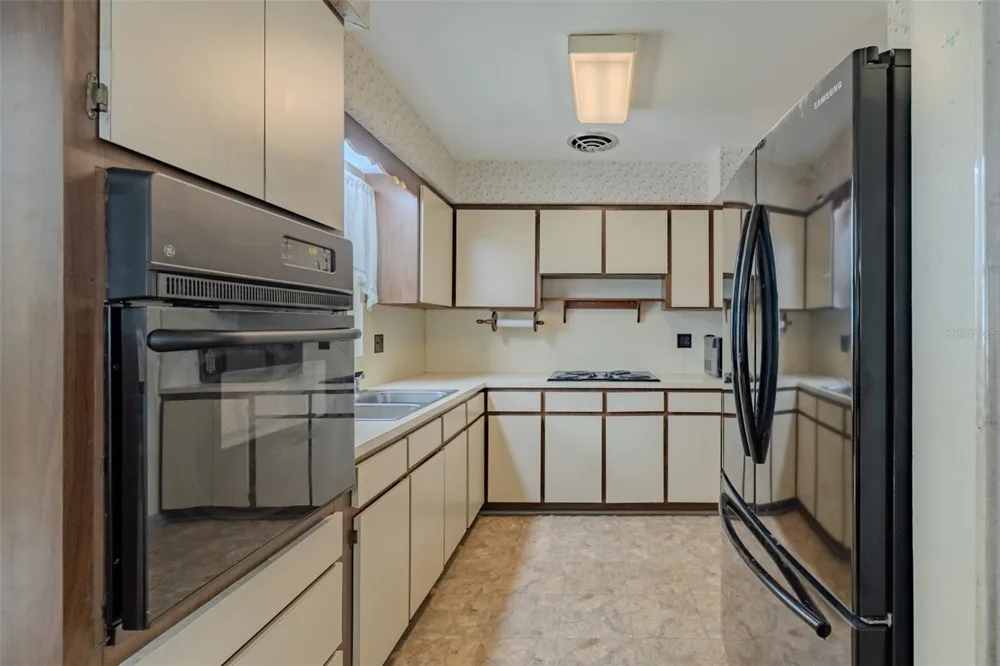 1205 W CAMELLIA DRIVE Brandon, FL 33510