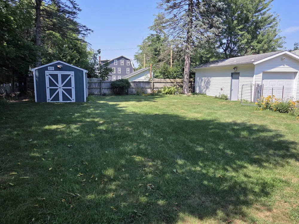 111 Cedar Street Paw Paw Village, MI 49079