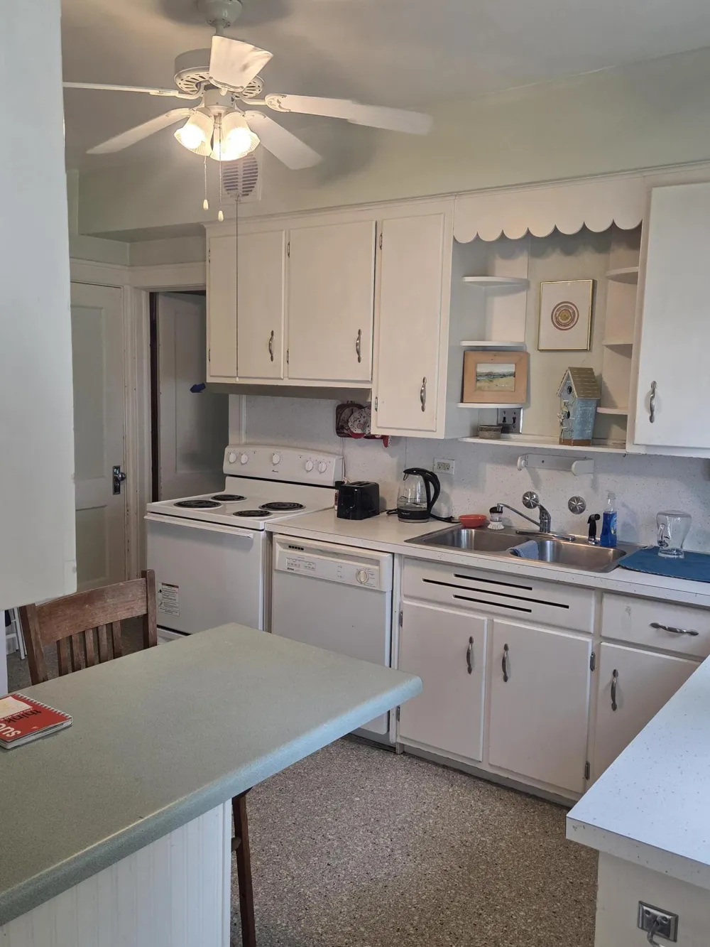 111 Cedar Street Paw Paw Village, MI 49079