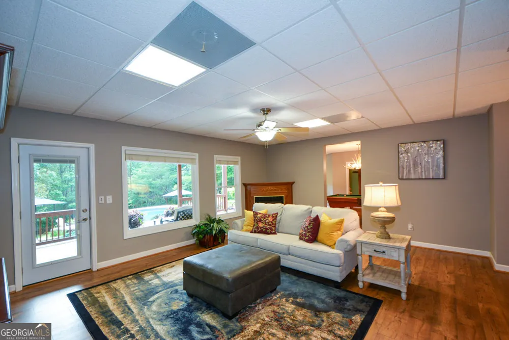 77 Tally Cove RD Jasper, GA 30143