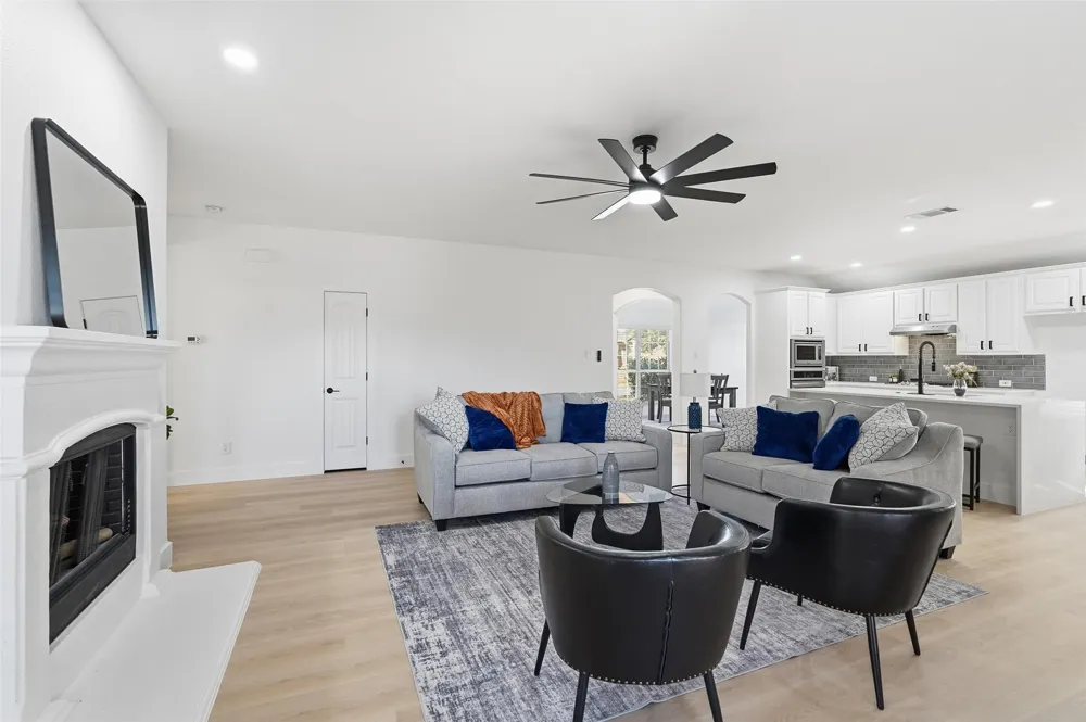1295 White Water Lane Rockwall, TX 75087