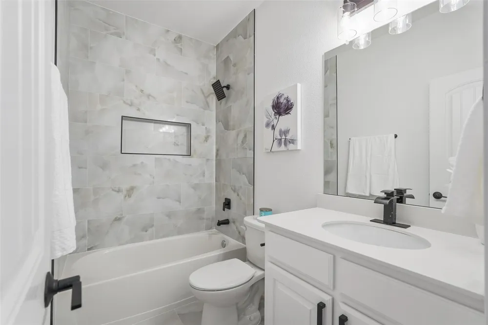 1295 White Water Lane Rockwall, TX 75087