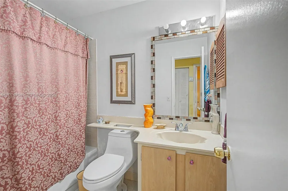 14963 SW 74th Ter Miami, FL 33193
