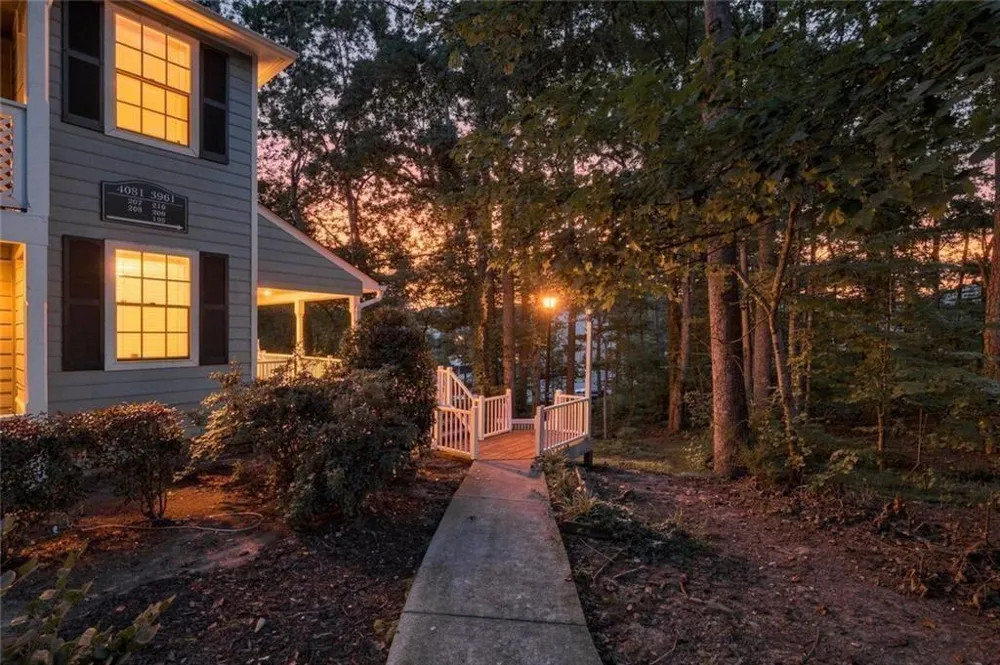 4081 Riverlook Parkway SE #207 Marietta, GA 30067