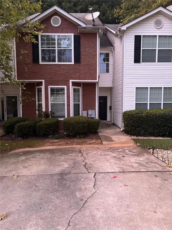 7690 Creekside Lane Riverdale, GA 30296
