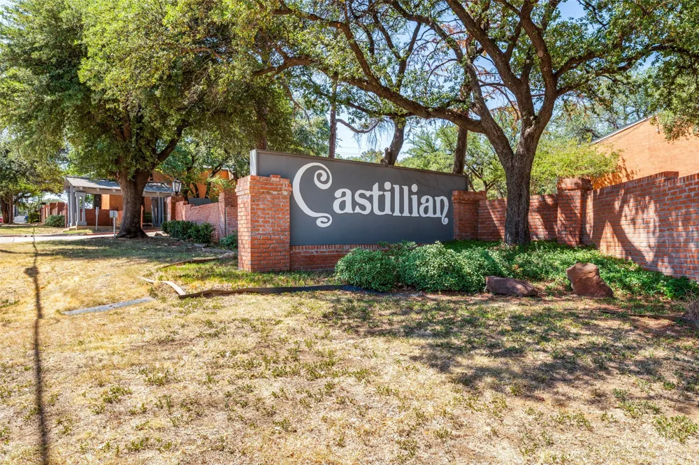 524 E Avenue J #C Grand Prairie, TX 75050