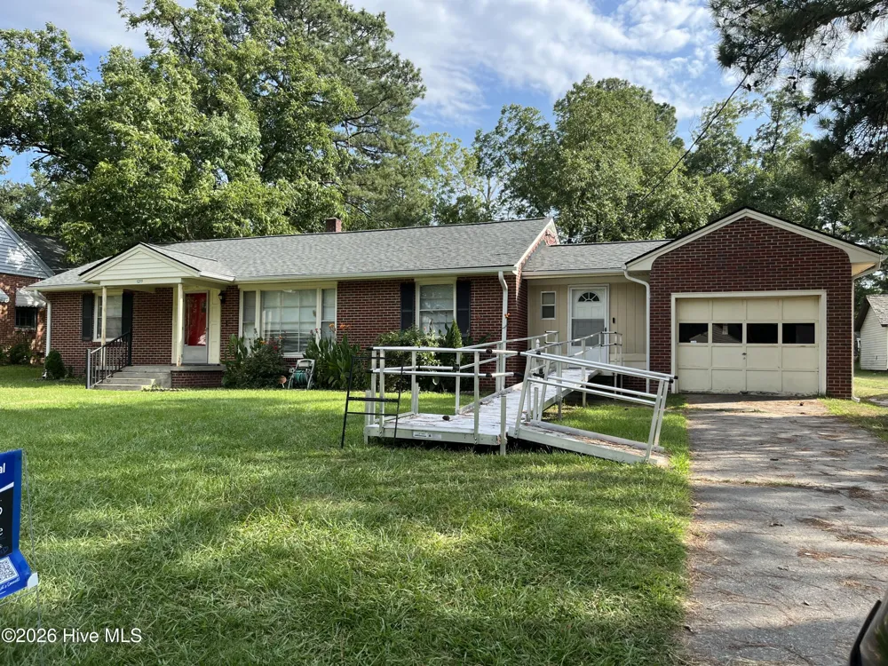 1219 W Thomas Street Rocky Mount, NC 27804