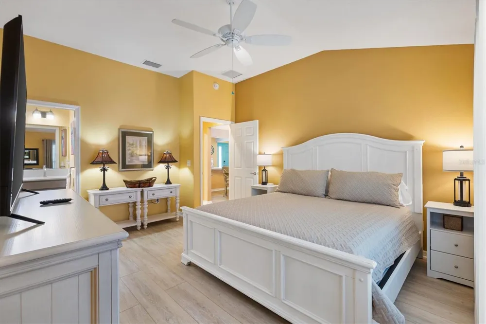 5738 CARLEY LOOP The Villages, FL 32163
